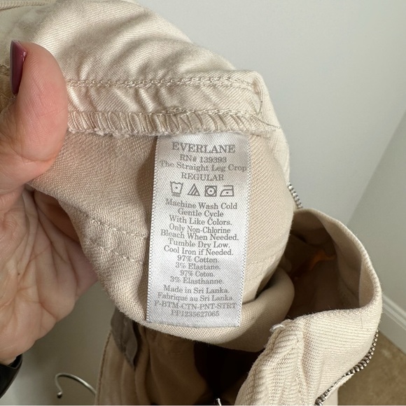 Everlane The Straight Leg Crop in Sandstone - Picture 8 of 9